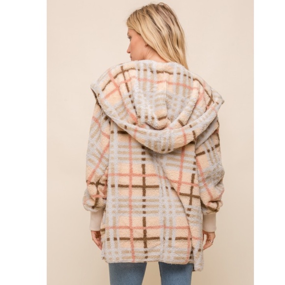 "The Stephanie" Cream Plaid Oversized Plush Hoodie with Pockets - Picture 2 of 3